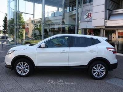 Nissan Qashqai 1.5 dCi Business Bianco usata Nova Milanese