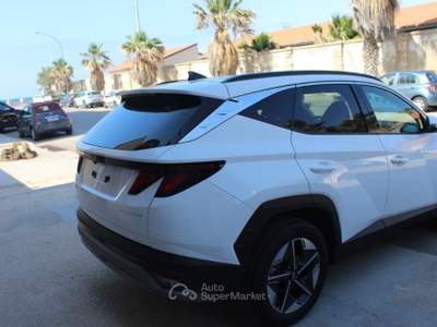 Hyundai Tucson 1.6 CRDI 48V DCT Business -KM0 Bianco usata Trapani