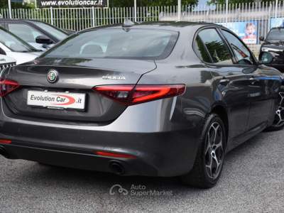 Alfa Romeo Giulia 2.2 Turbodiesel 190 CV AT8 Super Business Grigio usata Roma