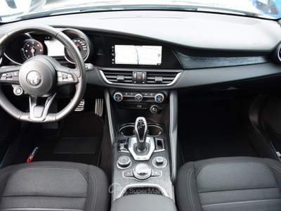 Alfa Romeo Giulia 2.2 Turbodiesel 190 CV AT8 Super Business Grigio usata Roma