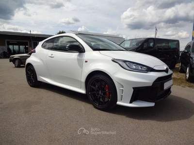Toyota Yaris Yaris GR 1.6 Turbo Circuit Restyling 280 CV Bianco usata Moncalieri