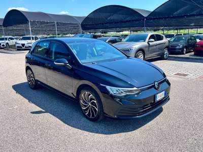 Volkswagen Golf 1.0 eTSI EVO DSG Life Nero usata Pieve di Soligo
