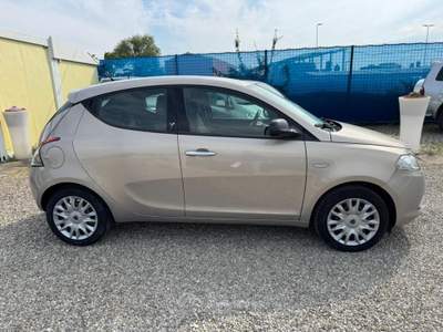 Lancia Ypsilon 1.2 69 CV 5 porte S&S Silver Bronzo usata Arezzo