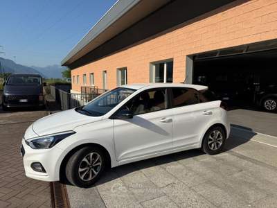 Hyundai i20 1.2 5 porte Econext Connectline Bianco usata Montecrestese