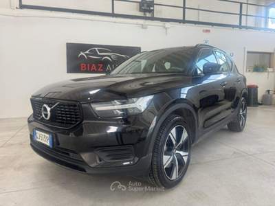 Volvo XC40 T5 Recharge Plug-in Hybrid R-design Nero usata Spilimbergo