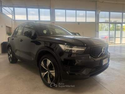 Volvo XC40 T5 Recharge Plug-in Hybrid R-design Nero usata Spilimbergo