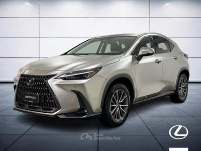 Lexus NX 2.5 Hybrid Premium 4WD e-CVT Grigio usata Brescia