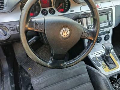 Volkswagen Passat Unico proprietario non fumatore Grigio usata Villamar