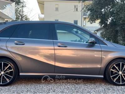 Mercedes-Benz Classe B MERCEDES CLASSE B 180 CDI Nero usata Montalto Uffugo