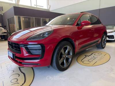 Porsche Macan 2.0 / TETTO PANORAMICO / CERCHI 20'' OFF ROAD Rosso usata Medesano
