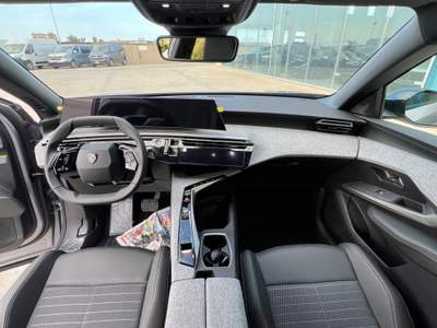Peugeot 5008 Hybrid 145 e-DCS6 Allure 7 posti - possibilità noleggio no scoring Argento usata Gela