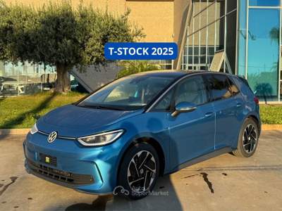 Volkswagen ID.3 Edition Plus T-stock 2025 Blu/Azzurro usata Gela
