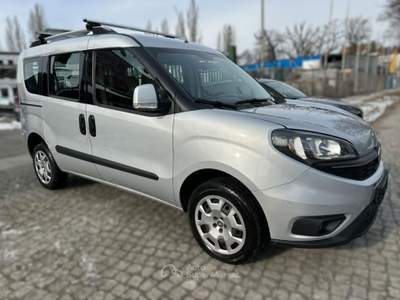 Fiat Doblò 1.4 Benzina 120cv Autovettura Lounge Argento usata Cavasso Nuovo