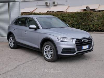 Audi Q5 2.0 Tdi Quattro 190cv S-tronic Business Argento usata Civita Castellana