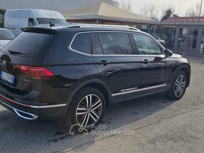 Volkswagen Tiguan Allspace SCR DSG 4MOTION R-Line Nero usata Perugia
