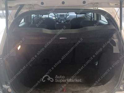 Lancia Ypsilon 1.2 69 CV 5 porte S&S Gold Bianco usata Trebaseleghe