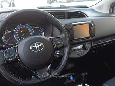 Toyota Yaris 5 porte Style Bianco usata Massafra