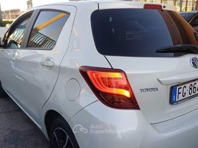 Toyota Yaris 5 porte Style Bianco usata Massafra