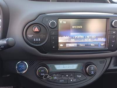Toyota Yaris 5 porte Style Bianco usata Massafra