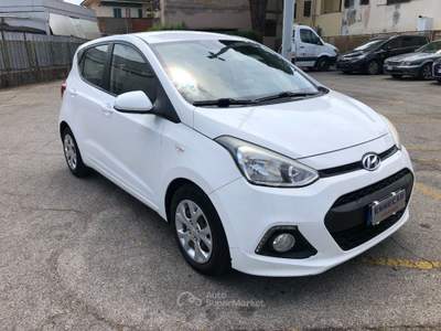 Hyundai i10 1.0 MPI Login Bianco usata Firenze