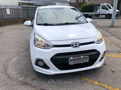 Hyundai i10 1.0 MPI Login Bianco usata Firenze