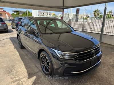 Volkswagen Tiguan DSG ELEGANCE - MY22 Grigio usata Qualiano