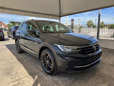 Volkswagen Tiguan DSG ELEGANCE - MY22 Grigio usata Qualiano