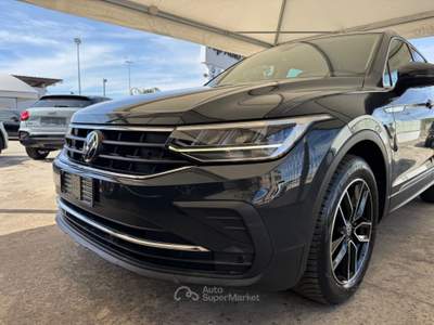 Volkswagen Tiguan DSG ELEGANCE - MY22 Grigio usata Qualiano
