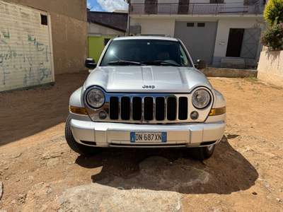 Jeep Cherokee Limited Grigio usata Poviglio