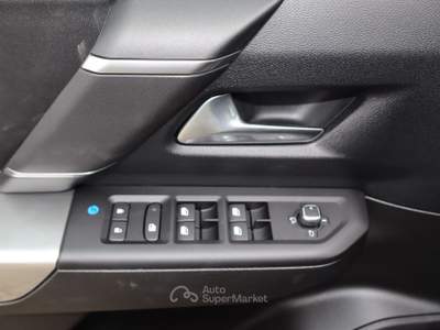 Jeep Compass New Compass 1.2cc E-Hybrid 145cv Edct6 First Edition Blu/Azzurro usata Pozzuoli