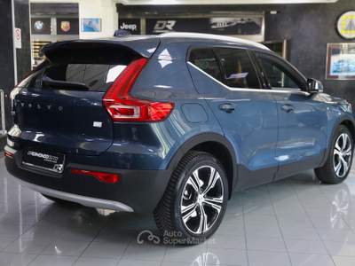 Volvo XC40 Recharge Plug-in Hybrid Inscription auto Blu/Azzurro usata Modica