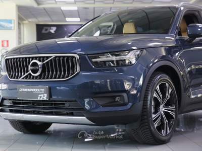 Volvo XC40 Recharge Plug-in Hybrid Inscription auto Blu/Azzurro usata Modica