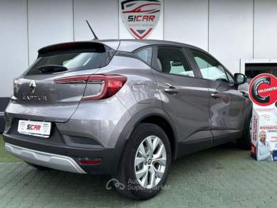 Renault Captur TCE 90 CV INTENS usata Napoli