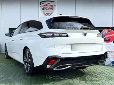 Peugeot 308 S&S EAT8 SW Allure Pack usata Napoli