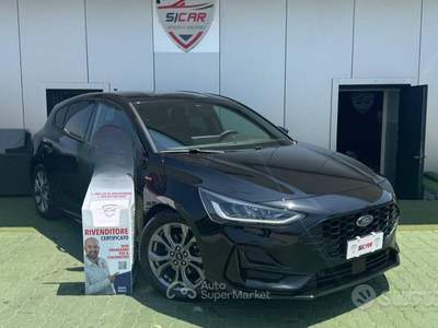 Ford Focus EcoBlue 115 CV automatico 5p. ST- usata Napoli
