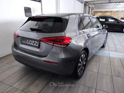 Mercedes-Benz Classe A  - a 180 d automatic business extra Grigio usata LEGNANO