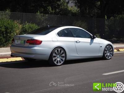 BMW Serie 3 325i i cat Coupé Futura  Argento usata Bari