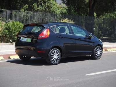 Ford Fiesta  1.2 82 CV 5 porte Titanium Nero usata Bari