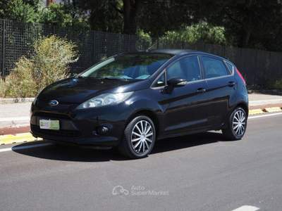 Ford Fiesta  1.2 82 CV 5 porte Titanium Nero usata Bari