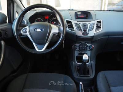 Ford Fiesta  1.2 82 CV 5 porte Titanium Nero usata Bari