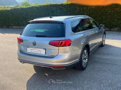 Volkswagen Passat 2.0 TDI 200 CV 4MOTION DSG Grigio usata Ala