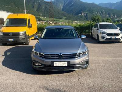 Volkswagen Passat 2.0 TDI 200 CV 4MOTION DSG Grigio usata Ala
