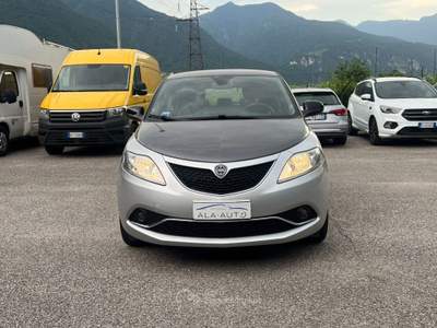 Lancia Ypsilon 1.2 69 CV 5 porte Gold Grigio usata Ala