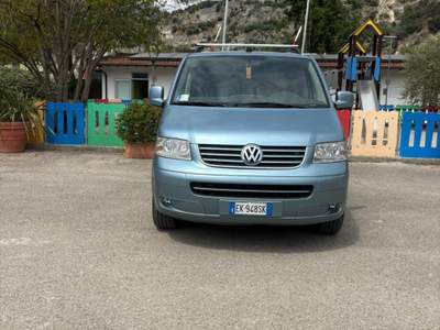 Volkswagen Multivan Non fumatori, secondo proprietario, Blu/Azzurro usata Egna Volkswagen Multivan Non fumatori, secondo proprietario, Blu/Azzurro usata Egna