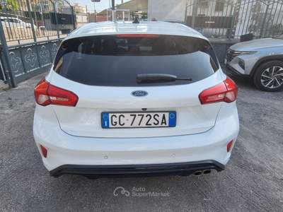 Ford Focus 1.0 EcoBoost Hybrid 125 CV 5p. ST-Line Bianco usata Gragnano