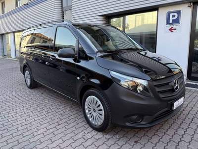 Mercedes-Benz Vito 2.0 116 CDI Tourer Long 9 POSTI TELECAMERA PELLE Nero usata Monza