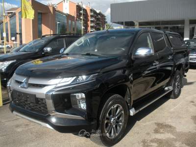 Mitsubishi L200 super select Nero usata Frosinone