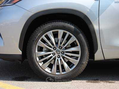 Toyota Highlander E-CVT Lounge GARANZIA TOYOTA FINO AL 02/32 Argento usata Villongo