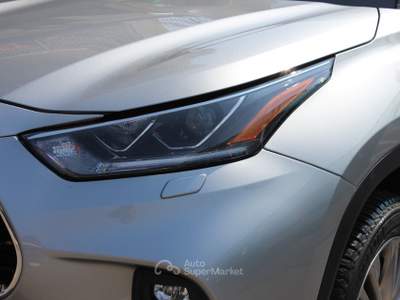 Toyota Highlander E-CVT Lounge GARANZIA TOYOTA FINO AL 02/32 Argento usata Villongo