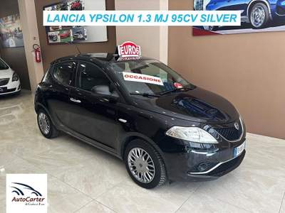 Lancia Ypsilon 1.3 DIESEL 95CV **EURO 6* Nero usata Gravina in Puglia